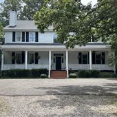 1863 Southern Charm Air BnB