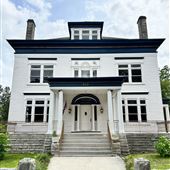 1901 Colonial Revival Home - Restored